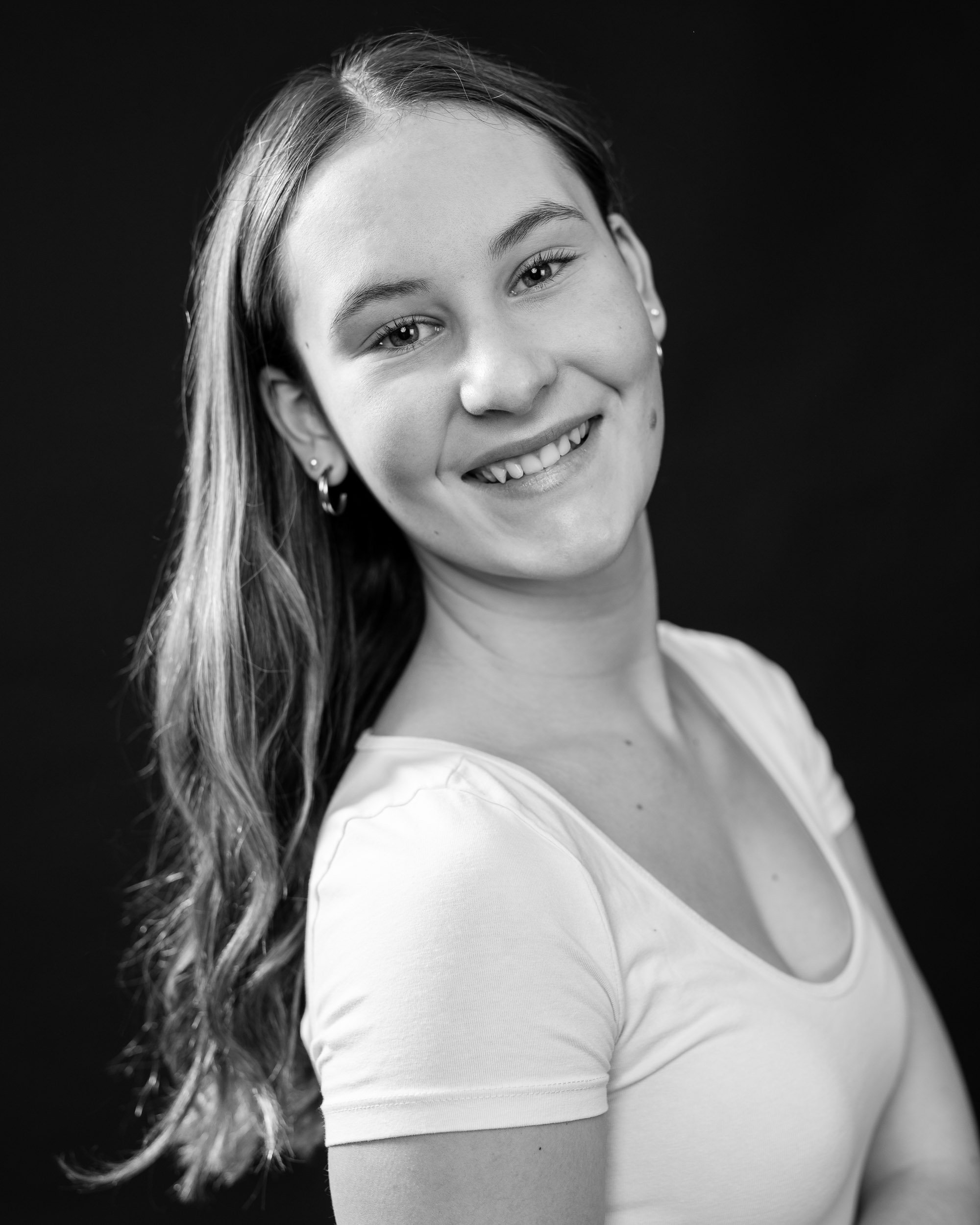 NigelFearonPhotography-20240327-EvangelineMaynard-456-Edit.jpg