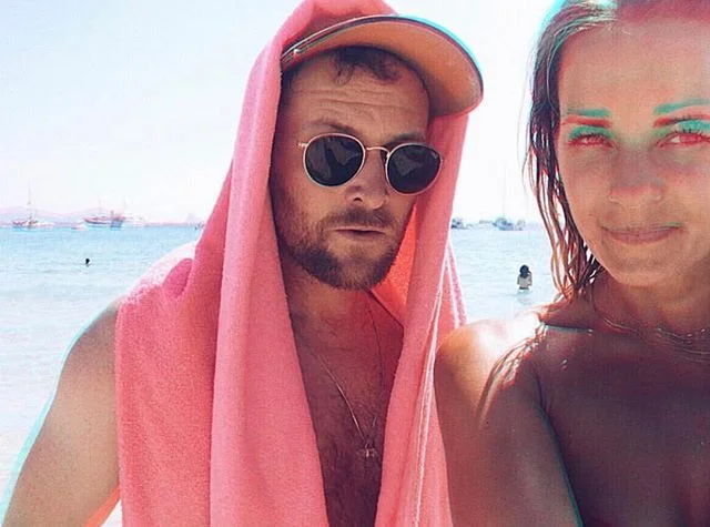 Can I have some winter sun, and a side of sunburn please?