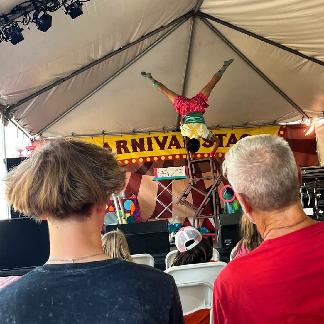 Not too bad for a middle aged man with two bad knees and a slight bout of adult acne 😉 #AZStateFair #ShowTime #AllezOOPS