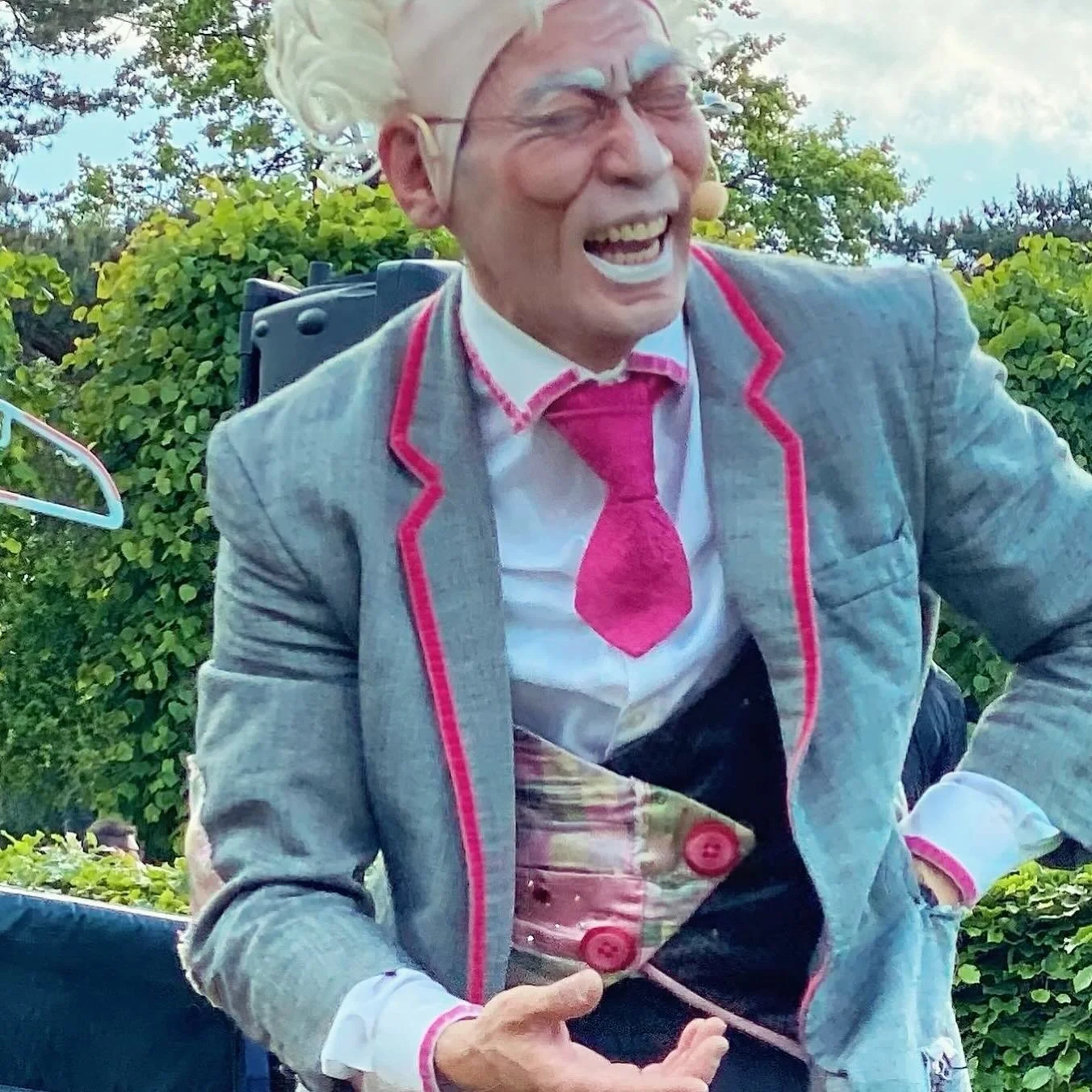 An Old Guy in the Wild #NoBusinessLikeShowBusiness #Clown #Circus #StreetShow