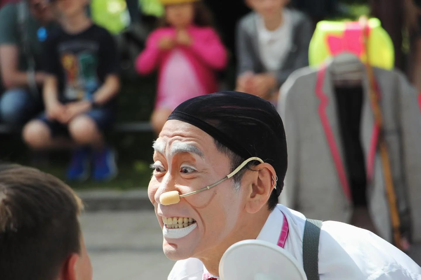 Such a lovely moment right before &ldquo;Transformation&rdquo; captured at Usedom Kleinkunstfestival by Juergen Merkle #Clown #Kleinkunst #Festival #StreetTheatre #Busker