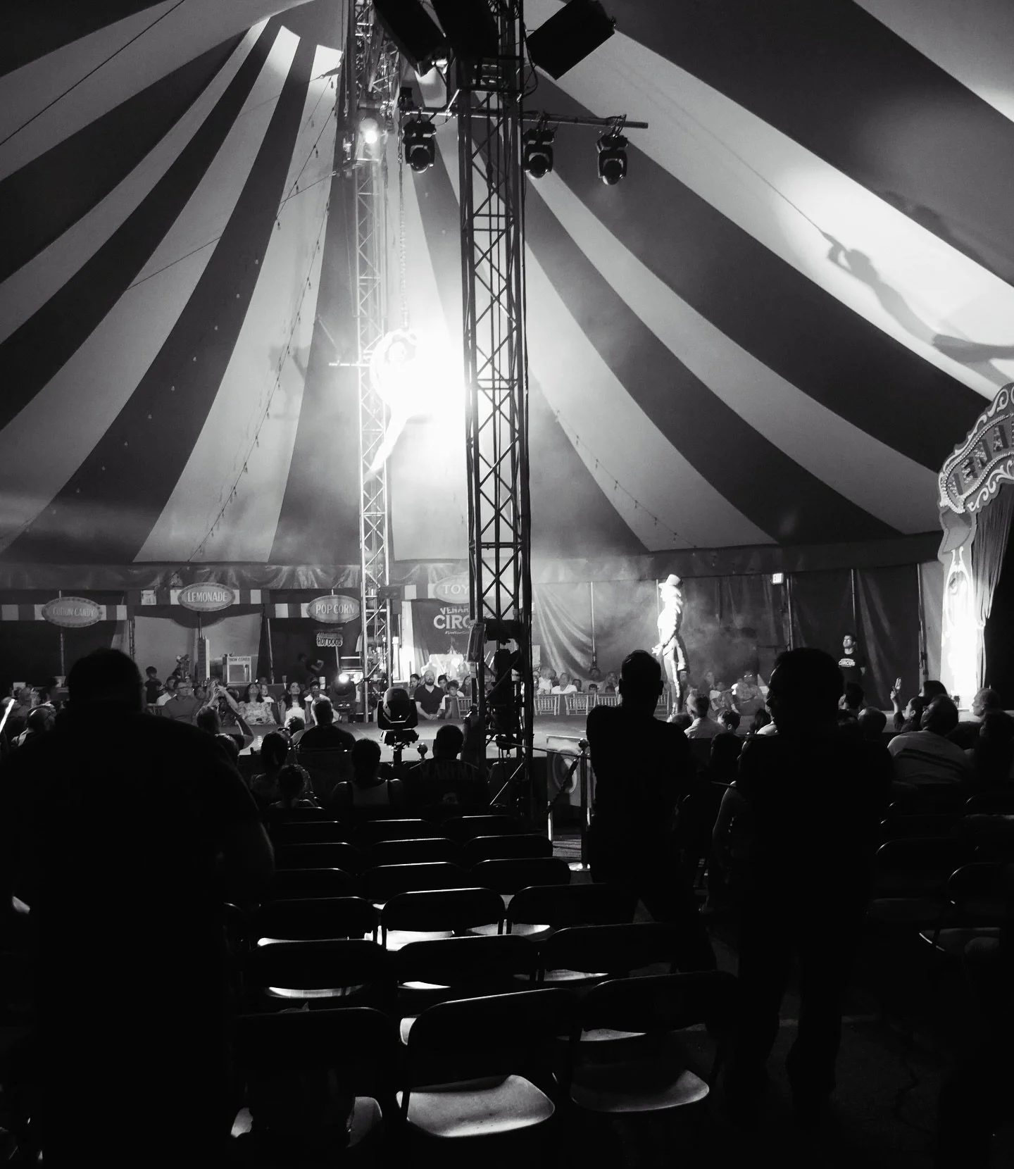 Stars -&gt; On and Off Stage -&gt; #VenardosCircus