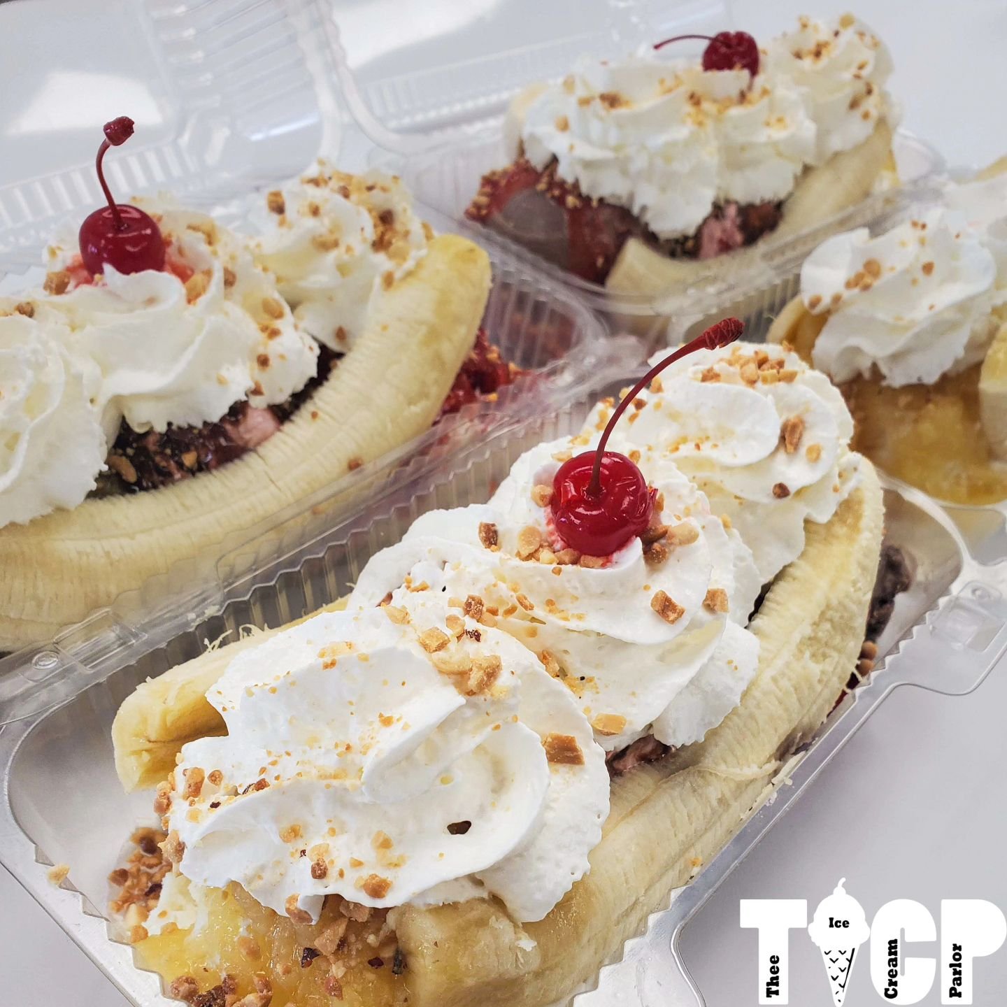 🍌🍦 Bananas Splits for lunch on National Banana Day?! We agree! 🍌🍦
Open until 9pm today!