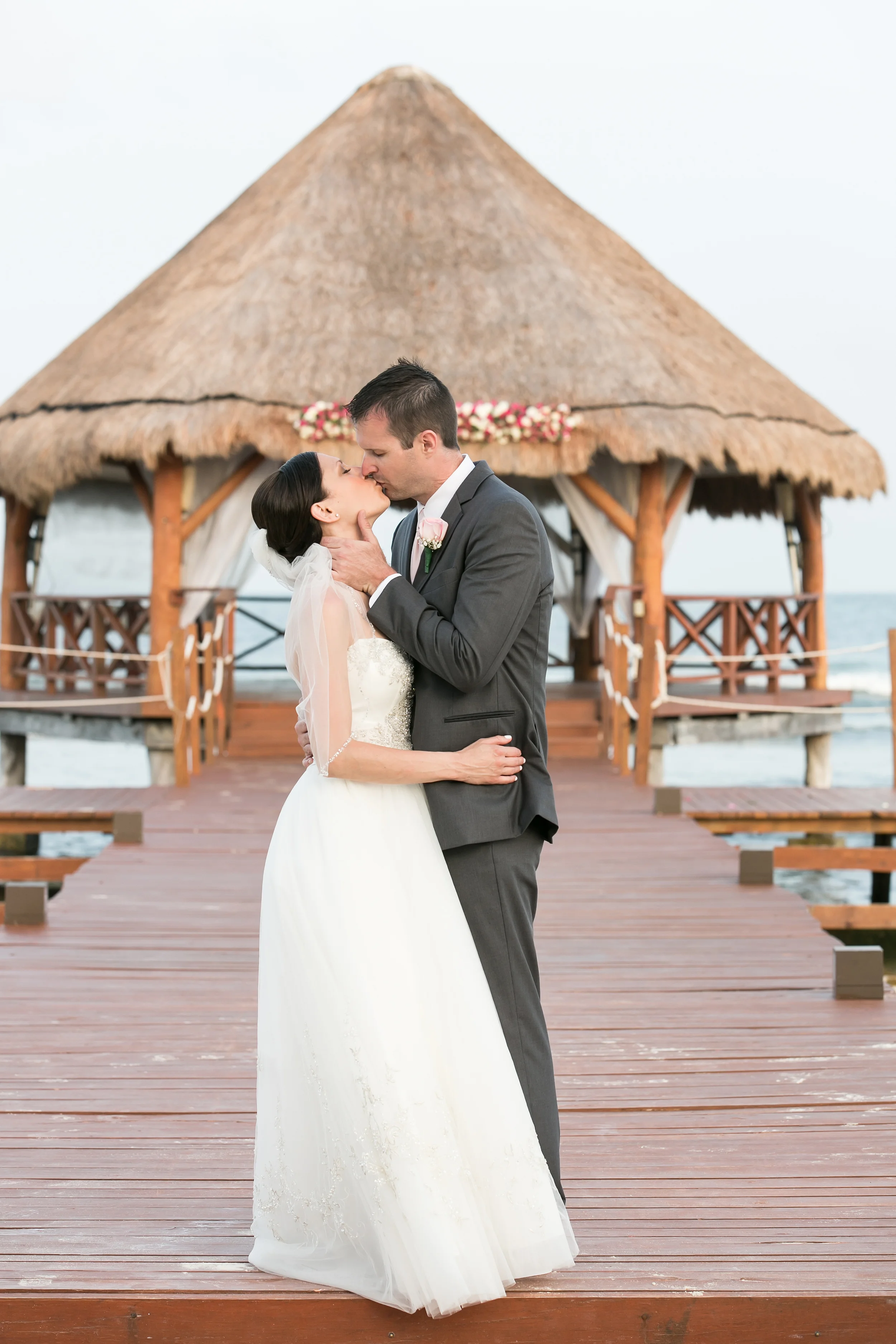 Jennifer&Rob_0568.jpg