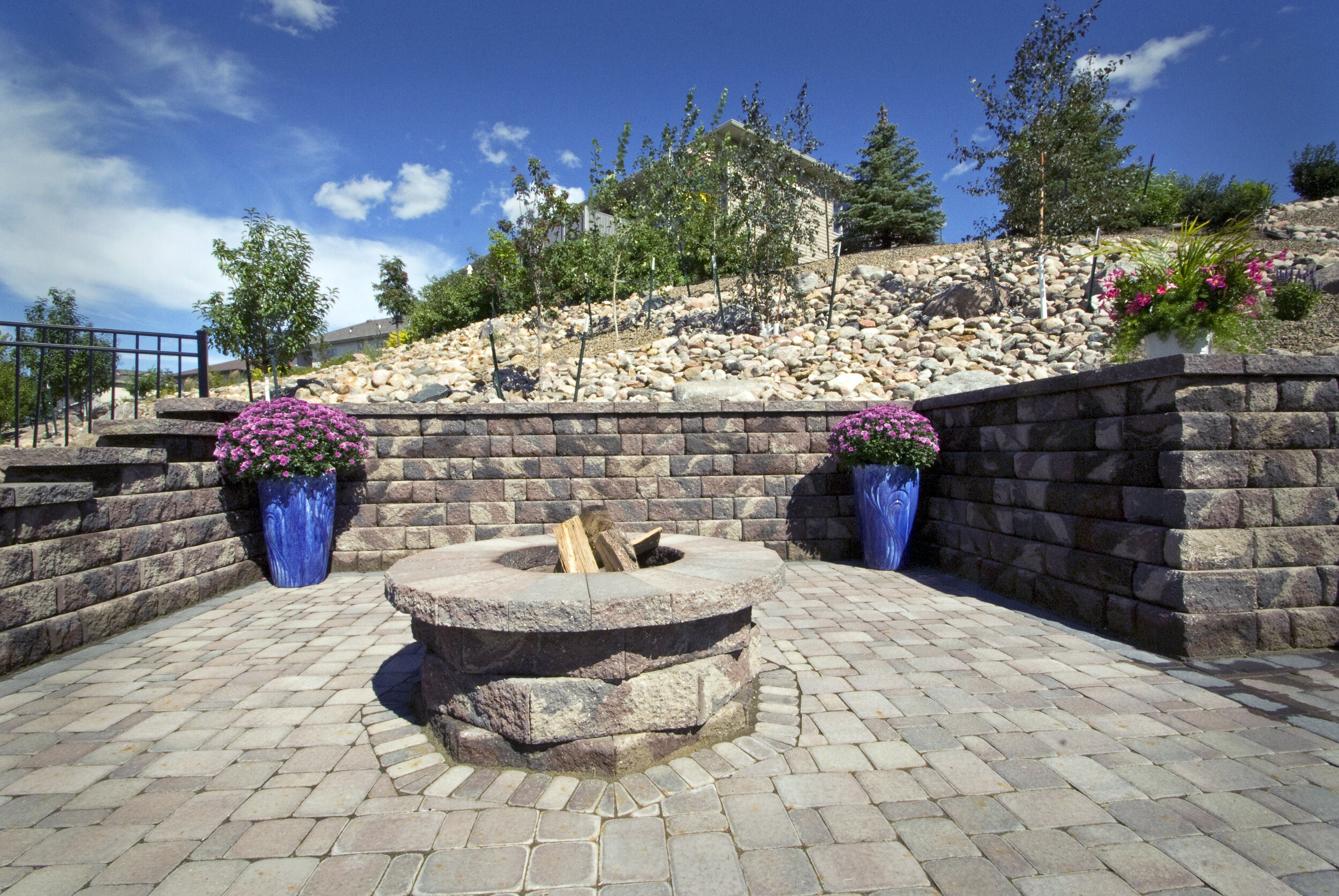 res fire pit patio block wall rock edg ALE_0341.jpg