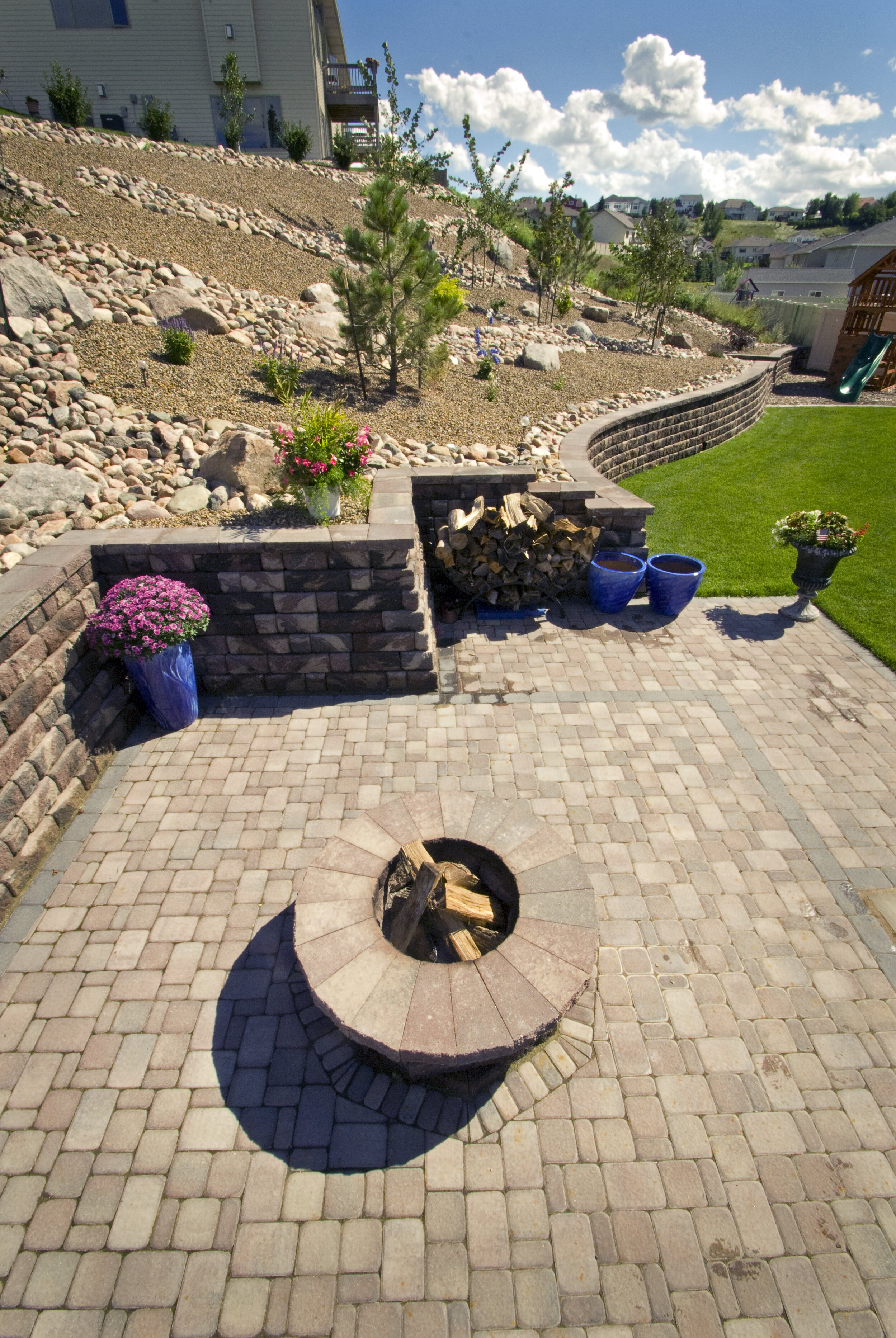 res fire pit patio block wall rock plant ALE_0352.jpg