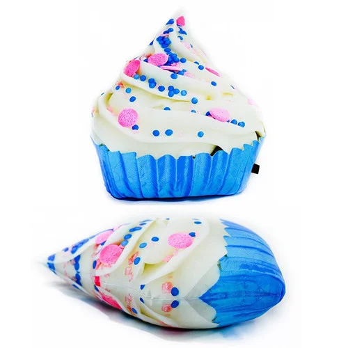 white cupcake.jpg