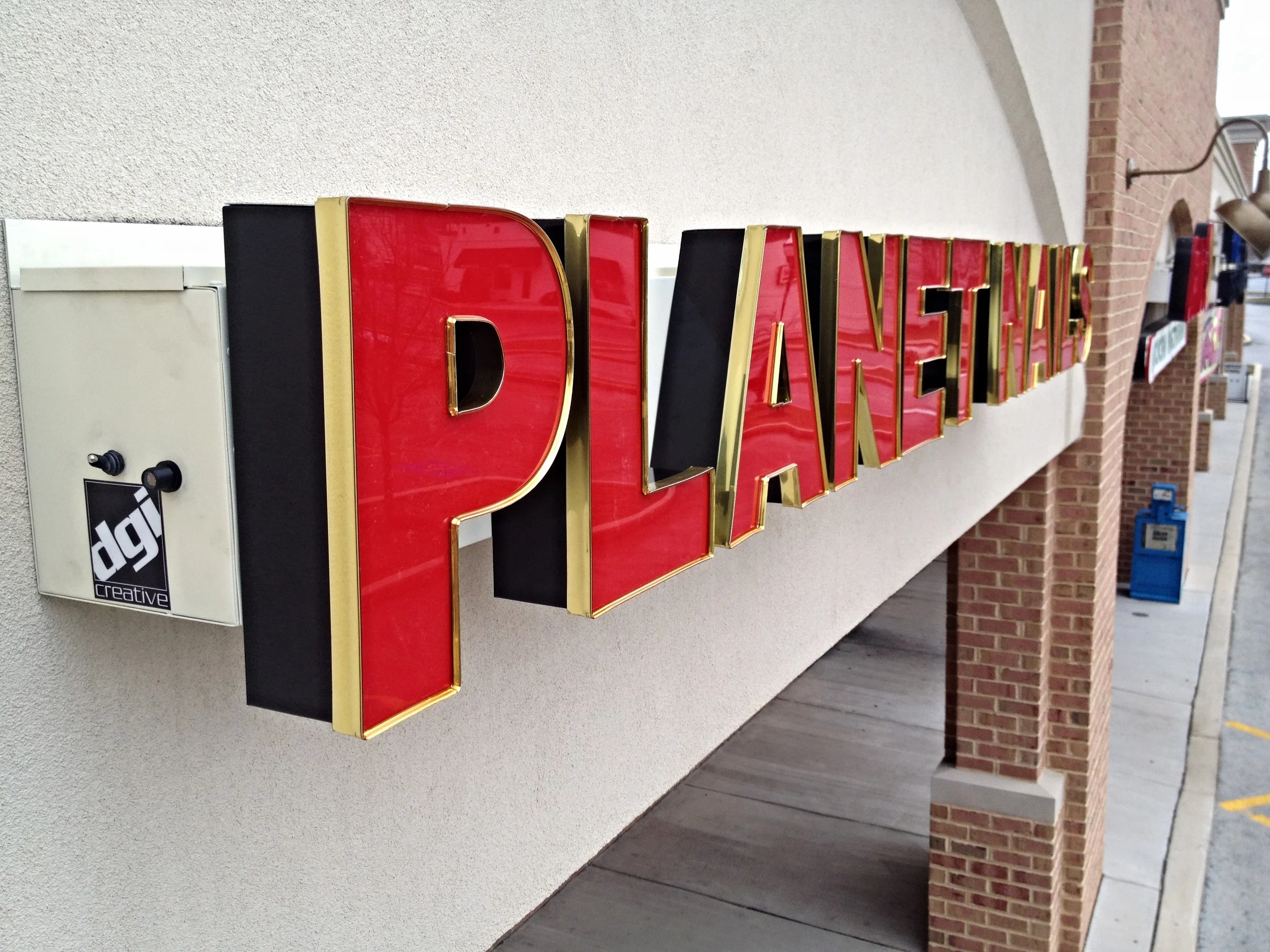 Signs | Planet Nails Sign | Hanover, PA