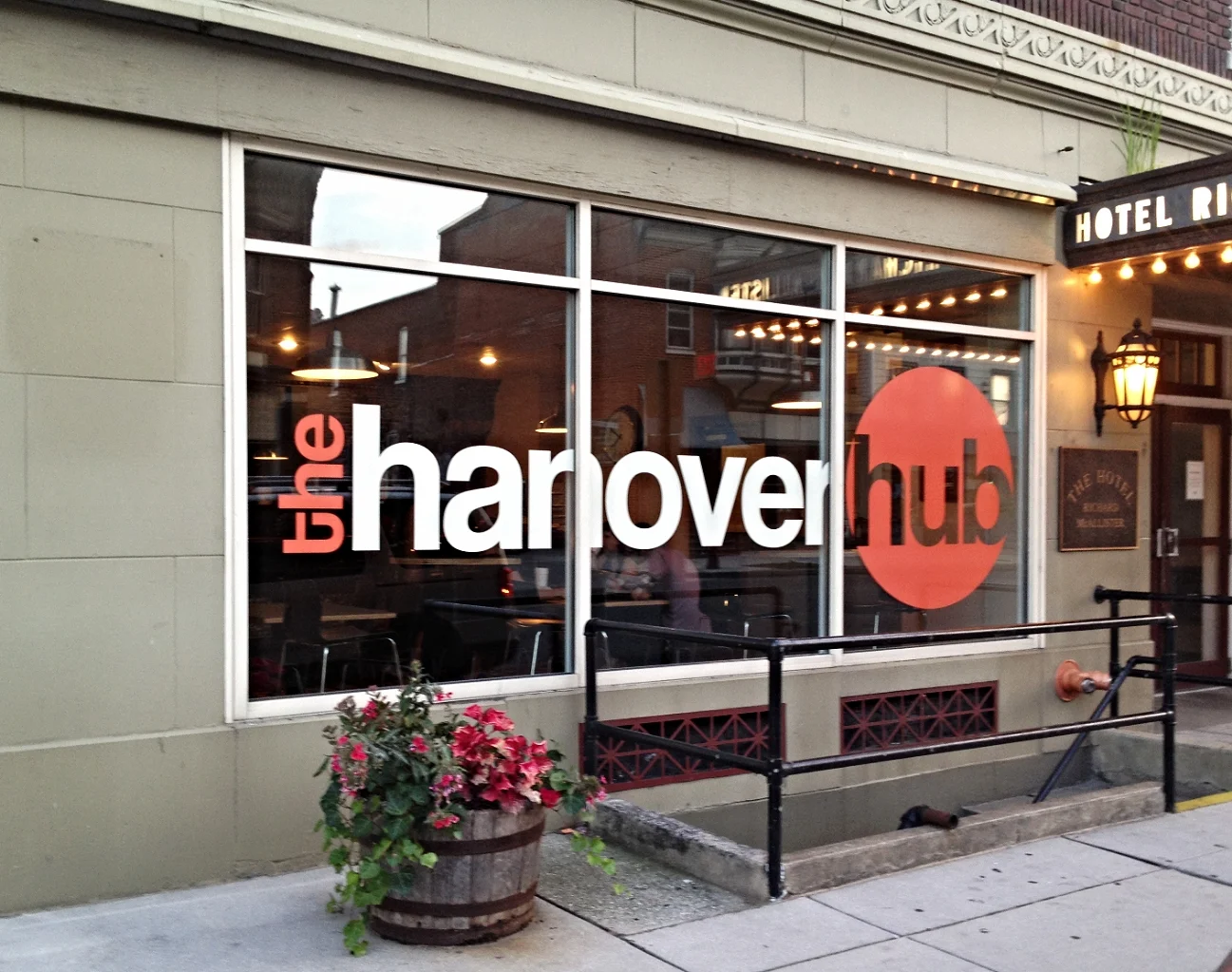 Graphics | The Hanover Hub Window Graphics | Hanover, PA