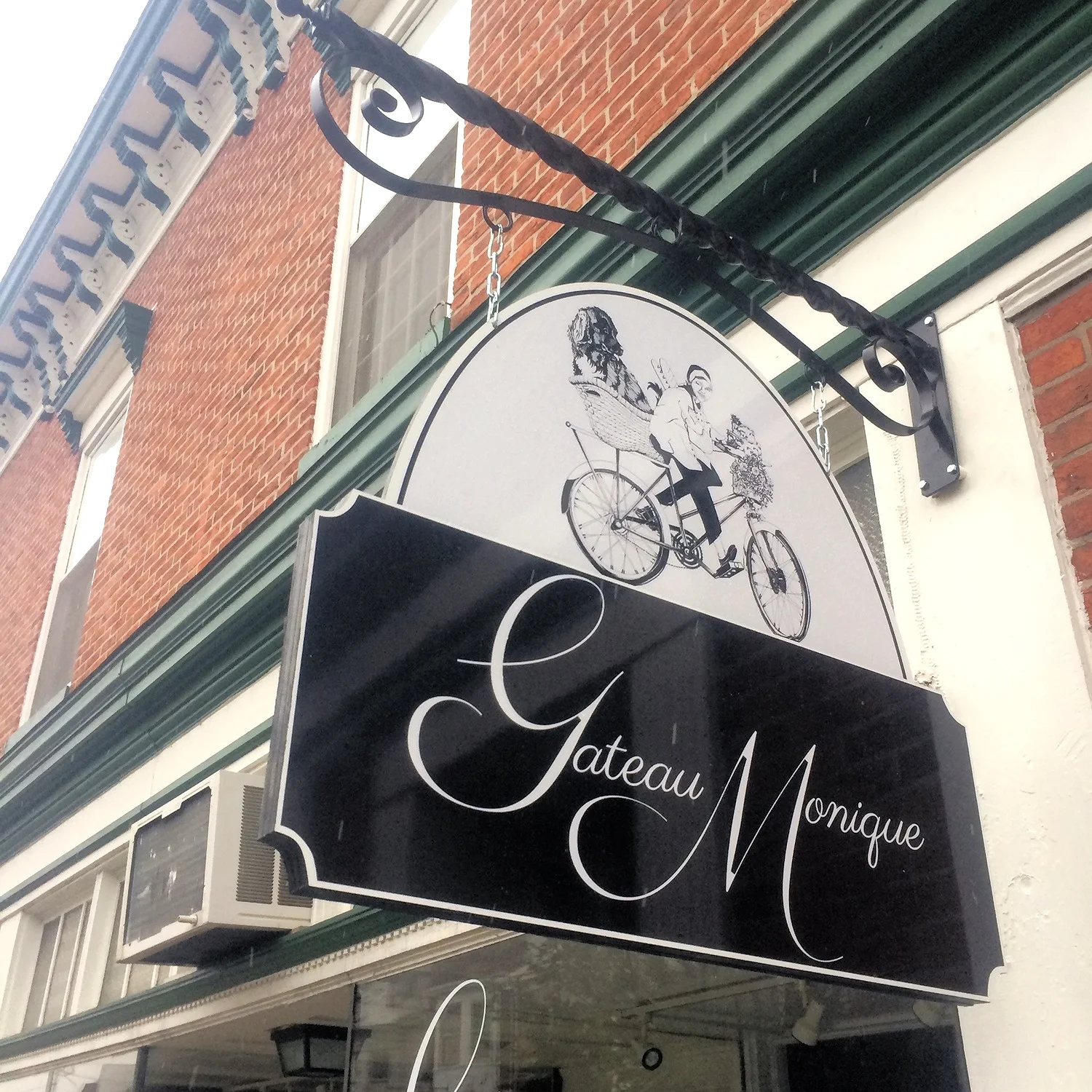Signs | Gateau Monique Sign | Littlestown, PA