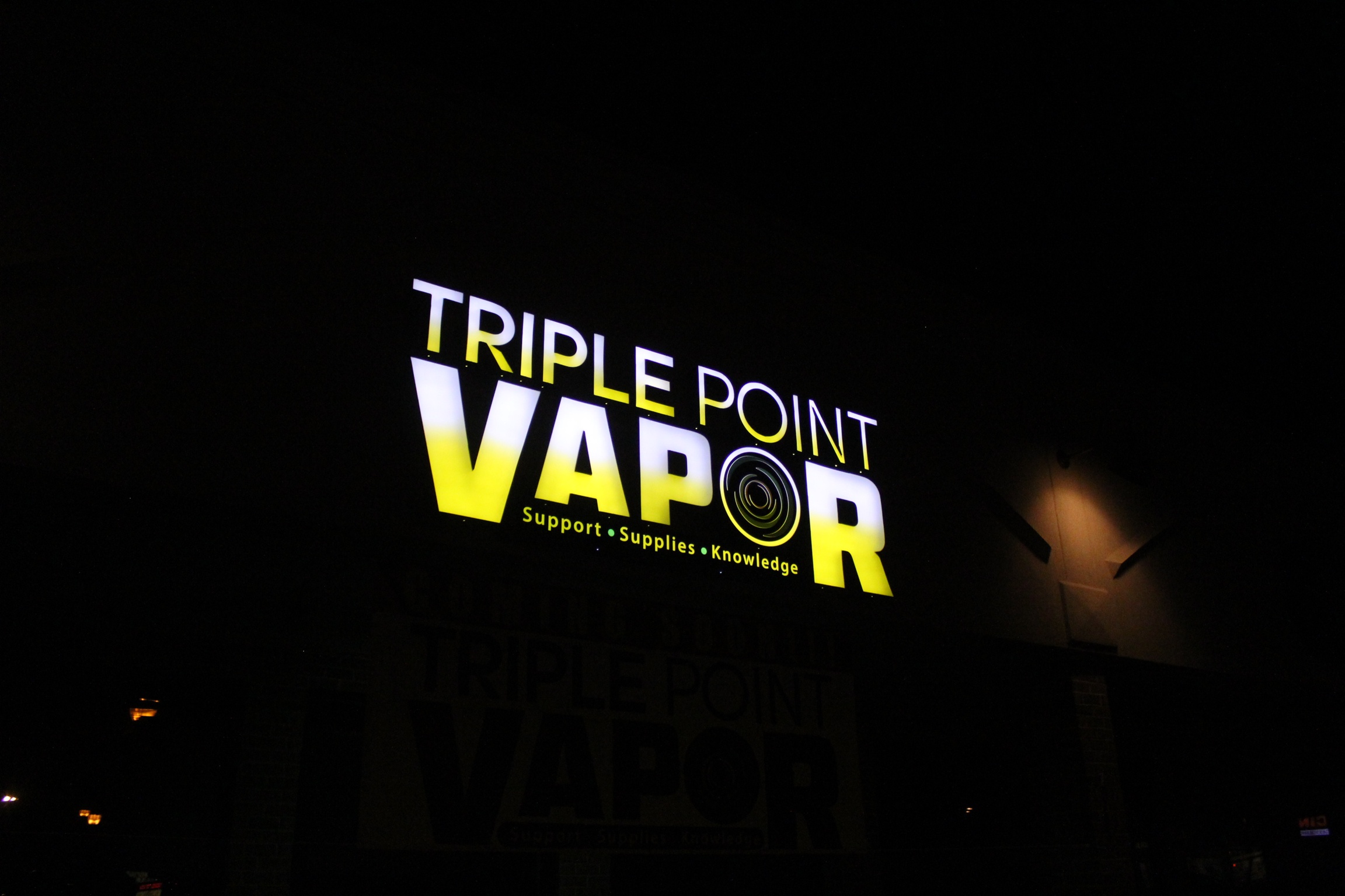 Signs | Triple Point Vapor Sign | Hanover, PA