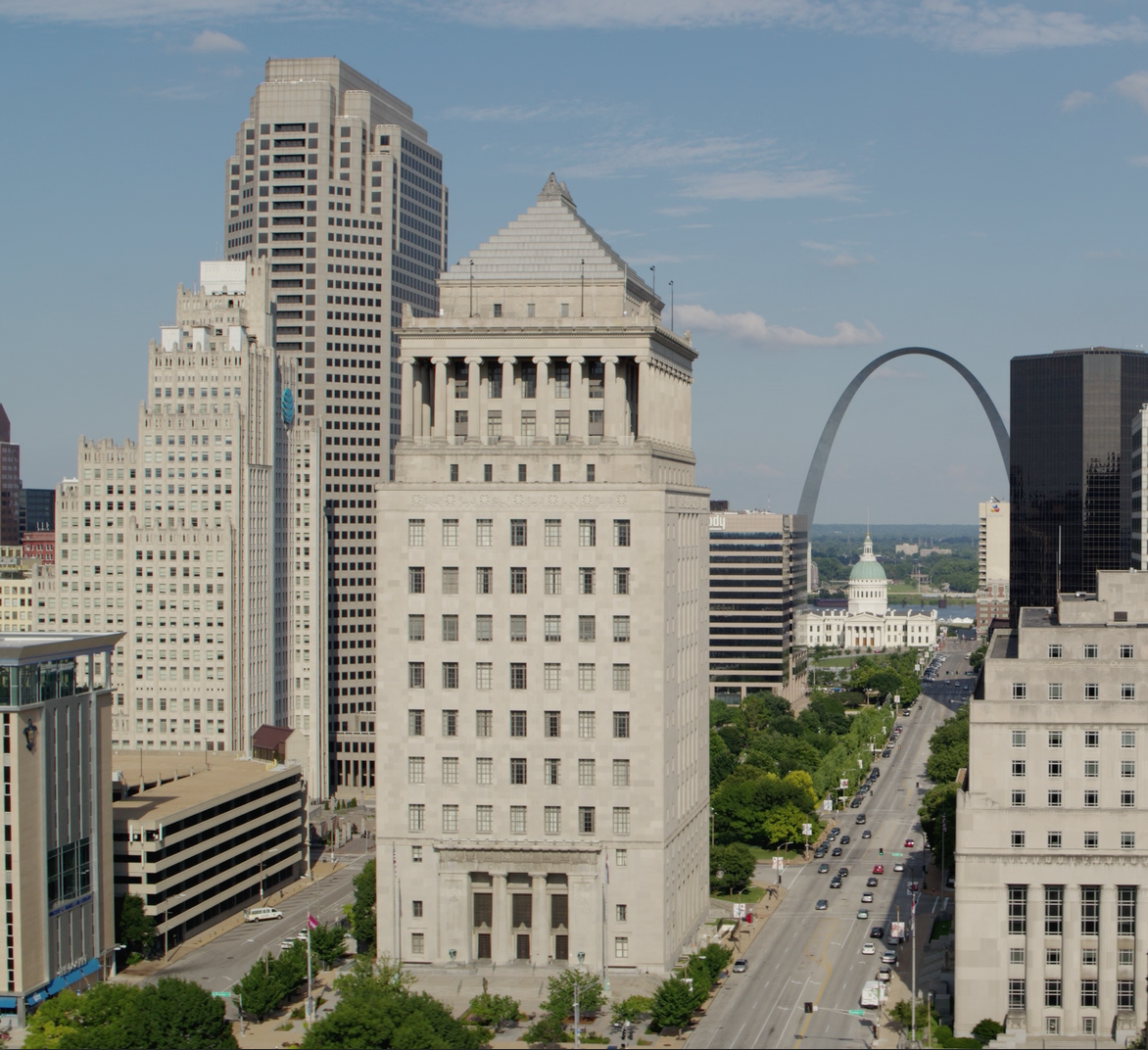                                                            St. Louis City Missouri Courts [Pyramid Courthouse] 