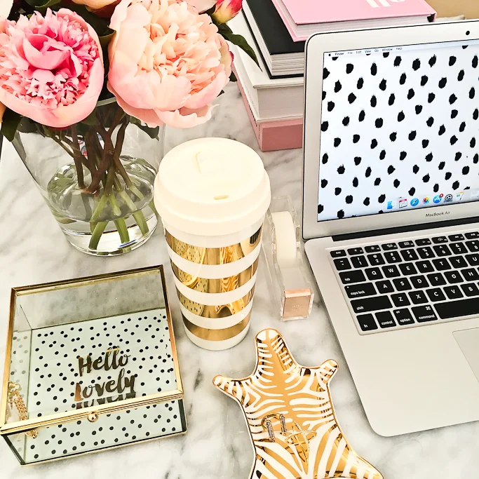 Deskaccessories-2.jpeg
