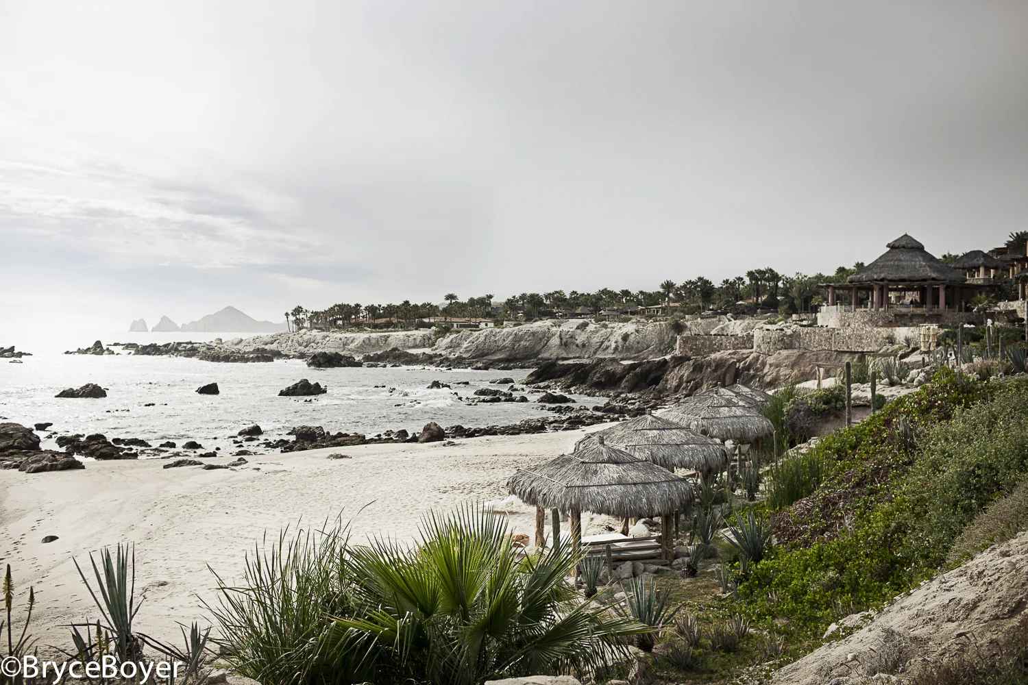 ER_Cabos_Beach_S5C6279_2_LOW_RES.jpg