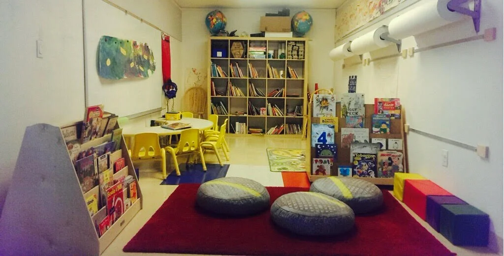 We are excited to announce that Au P’tit Monde will have a well-stocked library at the beginning of the school year 2015/2016. The children can borrow FRENCH books and may change them every week.