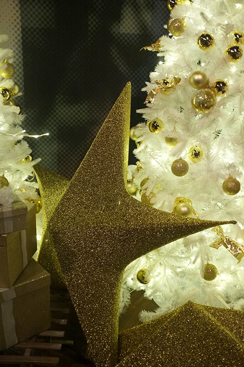 A.P Bloem Bloemist Bloemist Amsterdam Kerkstraat Andaz Prinsengracht boutique luxe 5 sterren hotel Marcel Wanders Kerst Kerst Boom Kerstboom Decoratie evenement Sterren Gold Goud Boom Bling Ontwerper Beste bloemist Amsterdam