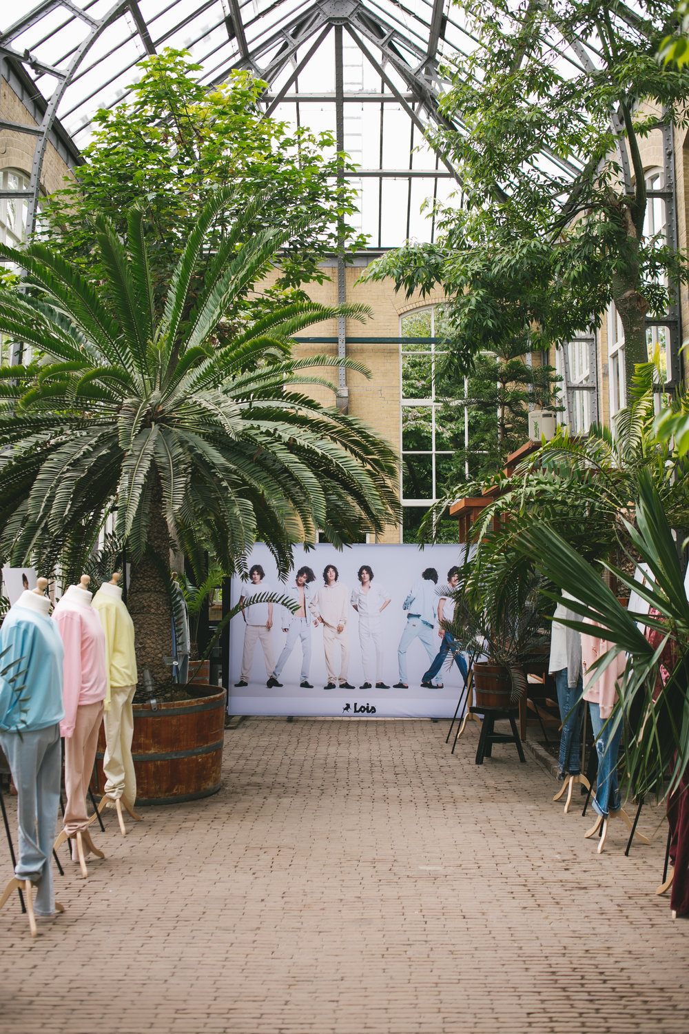 Krem de la krem Lois fashion event A.P Bloem De Hortus Botanicus Flowers Amsterdam bloemist Bloemen evenement table decoration styling decoratie Tree Boom Palm