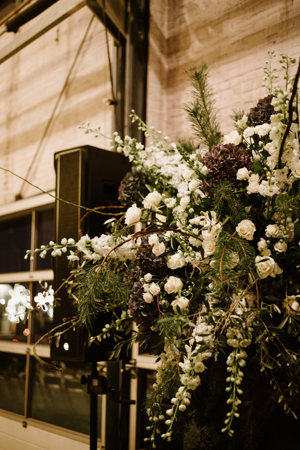 A.P Bloem florist bloemist Amsterdam Kerkstraat wedding Bruiloft trouwen event kerst Christmas gezellig liefde love Ido evenement styling winter trouwinspiratie weddinginspiration weddinggoals shesaidyes arrangement hotel de goudfazant