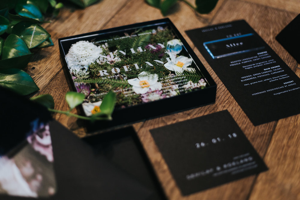 A.P Bloem bloemist bloemist Amsterdam bloemen sprookjesachtige bloemen bruiloft bruiloft trouwen Kerkstraat Andaz Hotel wilde bloemen Alice in Wonderland botanische trouwtrends bruiloft trends bruiloft doelen trouwinspiratie trouwen fotoshoot fai…