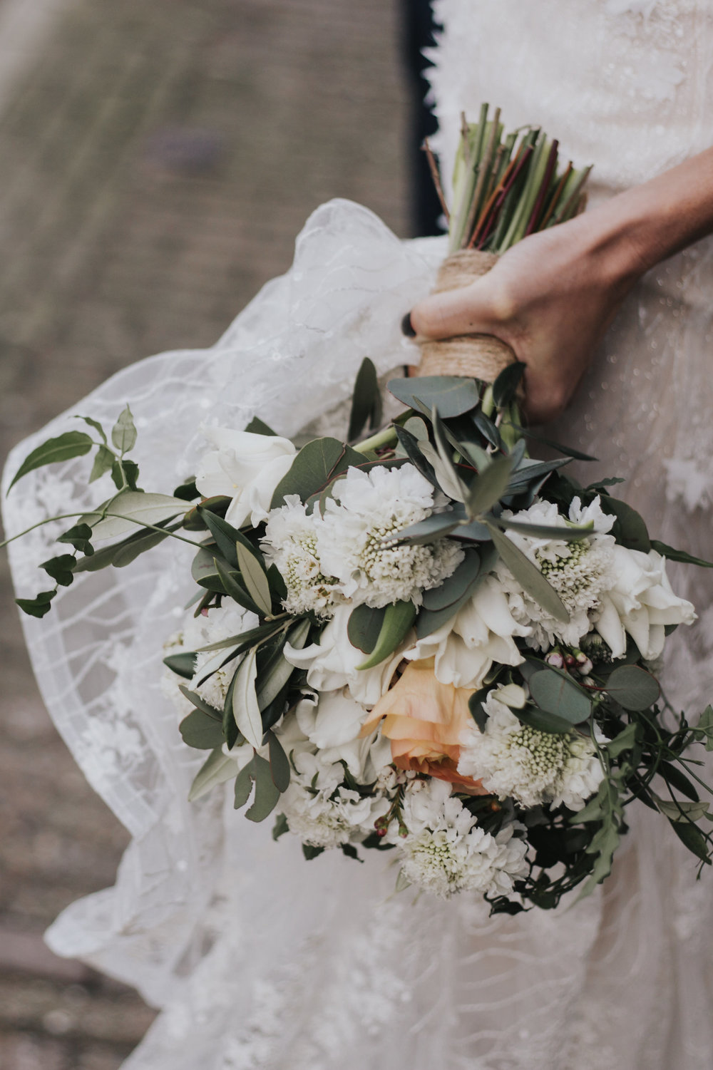 A.P Bloem florist bloemist Amsterdam flowers sprookjesachtige bloemen wedding bruiloft trouwen marriage Kerkstraat Andaz Hotel wildflowers Alice in Wonderland botanical trouwtrends bruiloft trends wedding goals trouwinspiratie trouwen photoshoot fai…