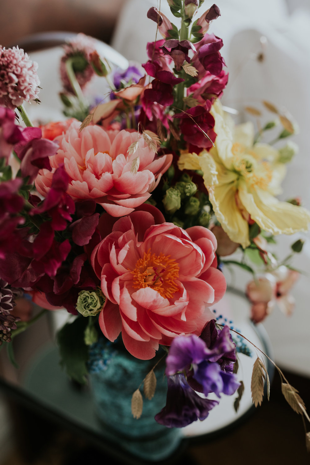 A.P Bloem florist bloemist evenement bloemen amsterdam luxury golden age guirlande garland florals pulitzer wedding bruiloft trouwen marriage styling liefde peonies poppies papaver goudeneeuw stilllife dutch