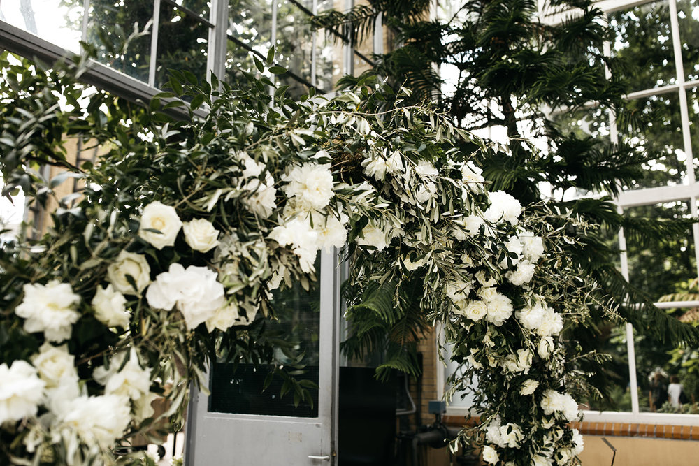 #apbloem #florist #kerkstraat #amsterdam #flowers #bloemen #bloemist #flowers #bouquet #boeket #arrangement #photoshoot #peony #bruiloft #trouwen #bloemenbezorgen #wedding #love #liefde #event #evenement #garden #tuin #bridalgown #bruidsjurk #justma…