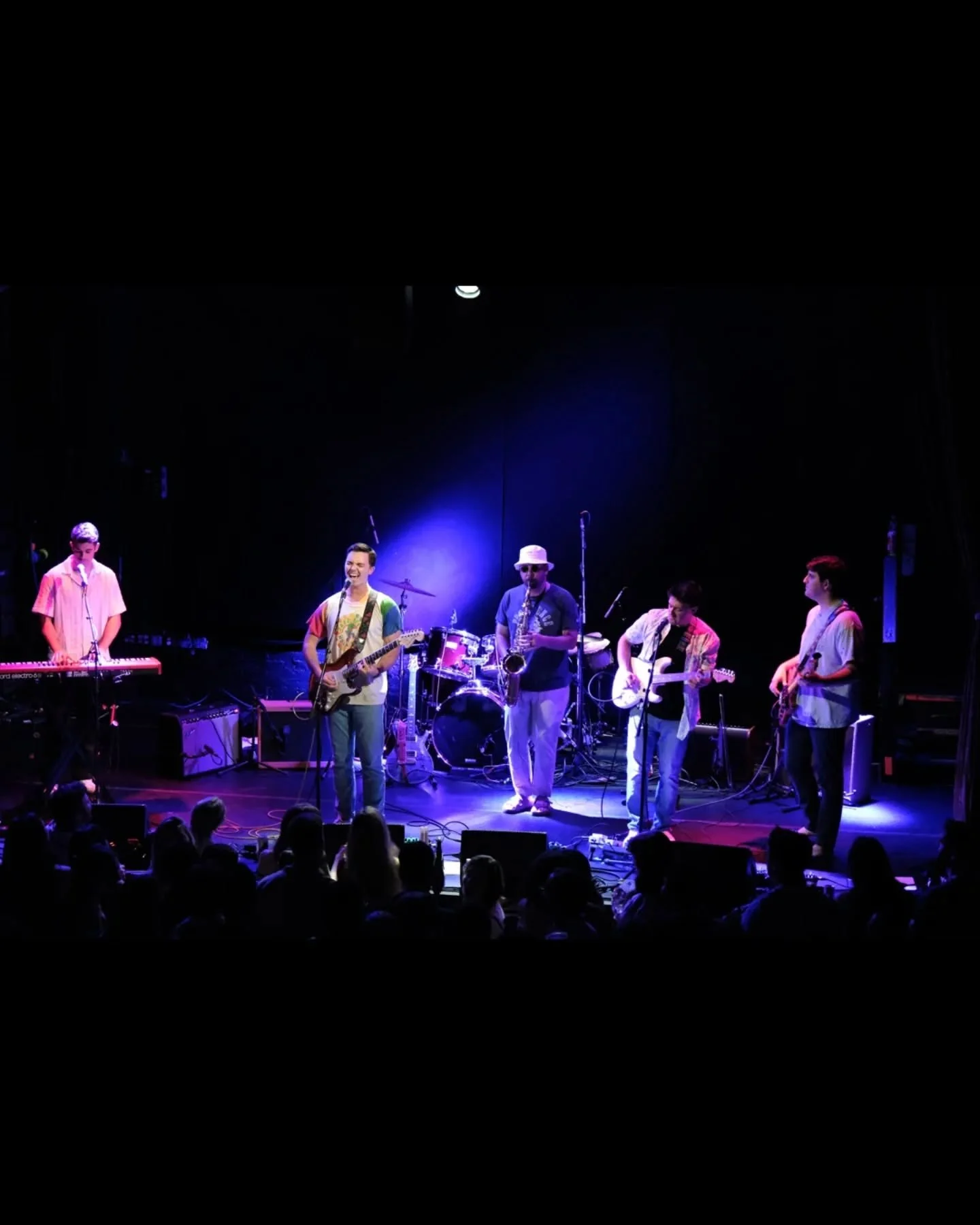 @9thst_groove @boweryballroom

6.5.2025 9th St. Groove at the Bowery Ballroom. What a great night, so energized by these guys. Thanks for having me 🐸

#livemusic #photography #9thstgroove  #boweryballroom #concertphotography #concertphoto #summersgo