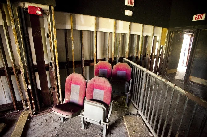 EMPTY_SEATS.jpg