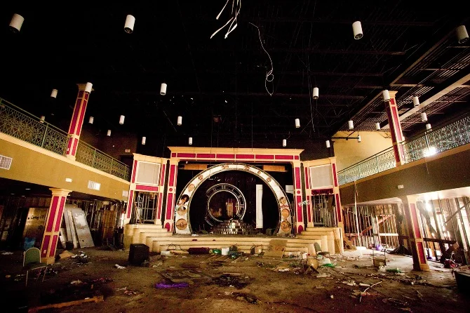 STAGE_MESS.jpg