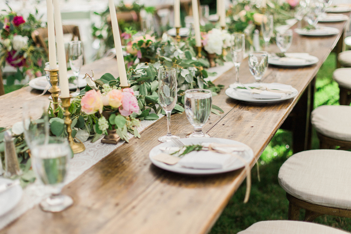 Wedding table decor | Nashville Wedding Photographer | Carla Jane Photography 