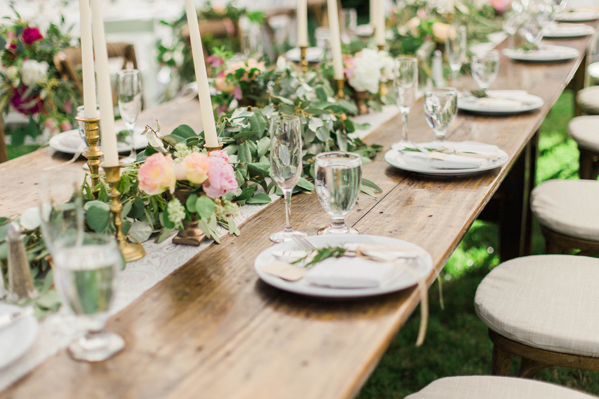 Wedding table decor | Nashville Wedding Photographer | Carla Jane Photography