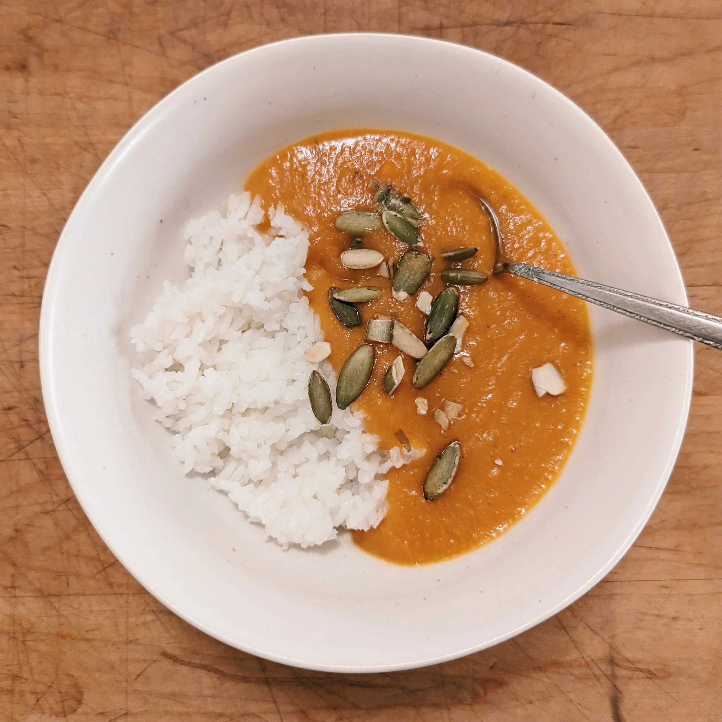 COCONUT-GINGER CARROT SOUP