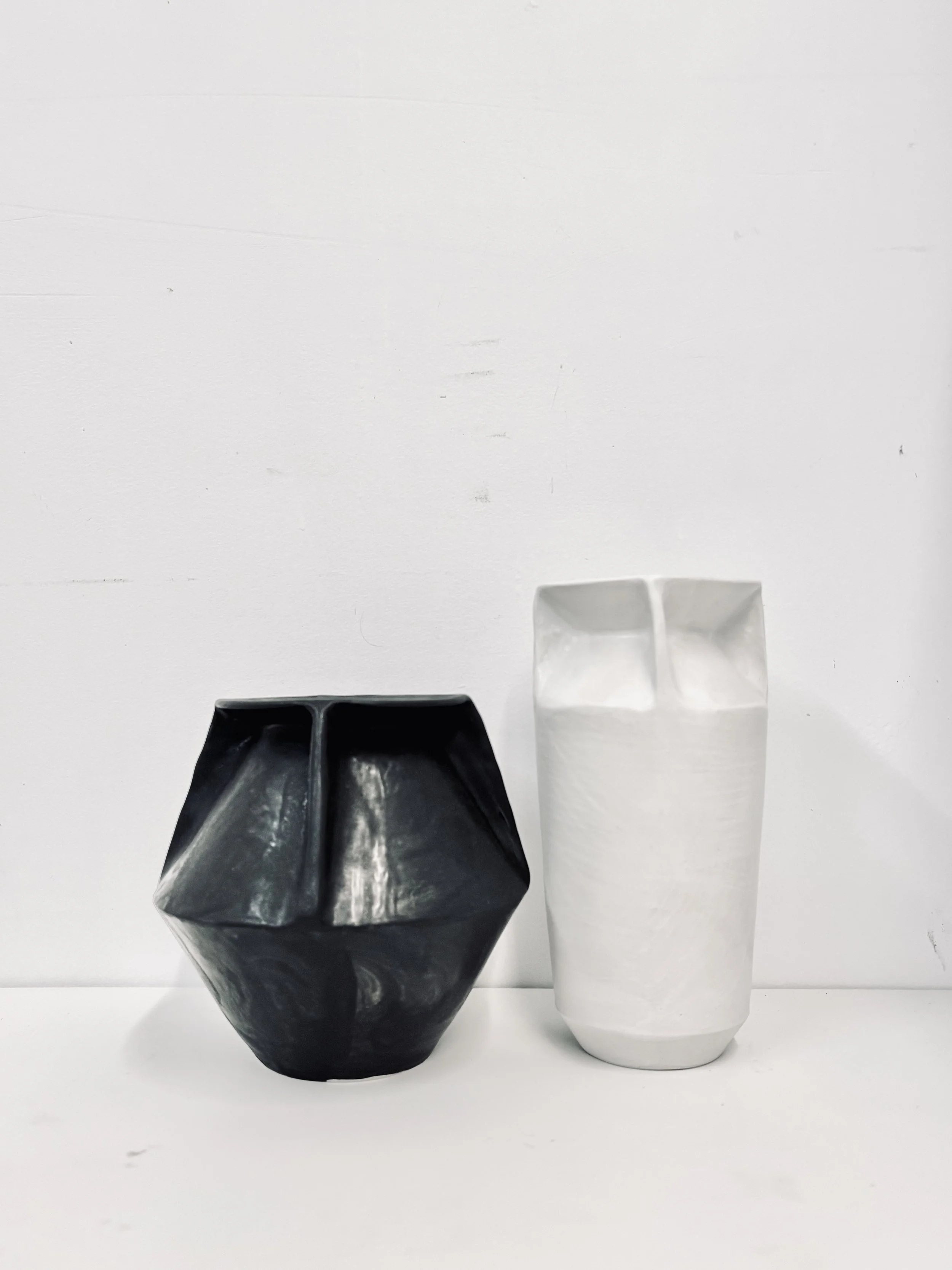small panel vase - white stone