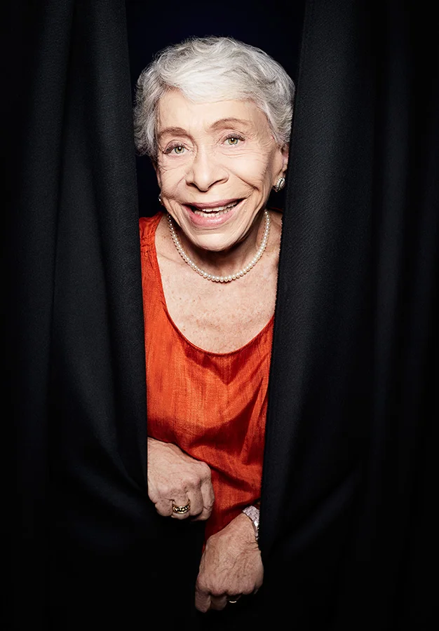 JON ROU PHOTOGRAPHY, ACTRESS BUNNY LEVINE