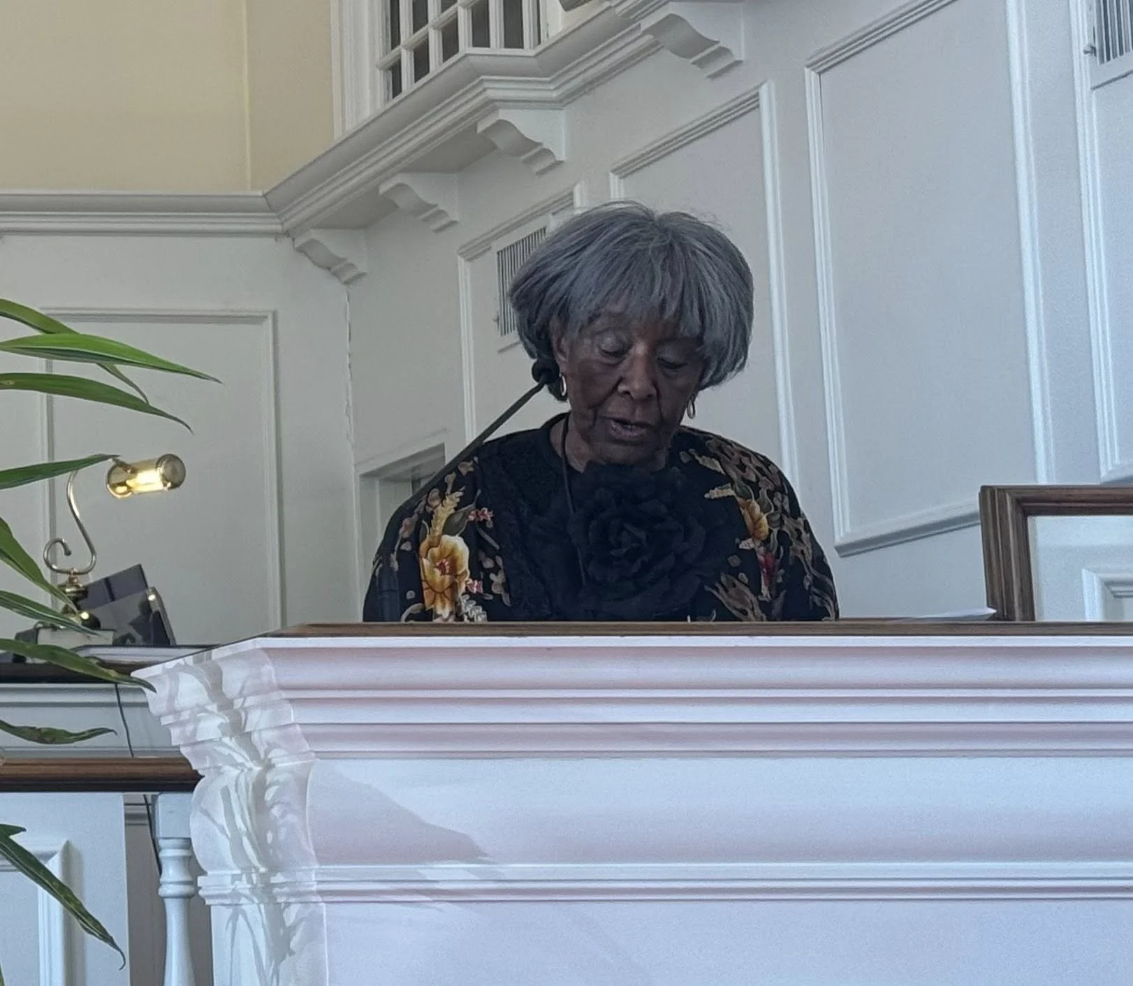 Addressing congregation.jpg