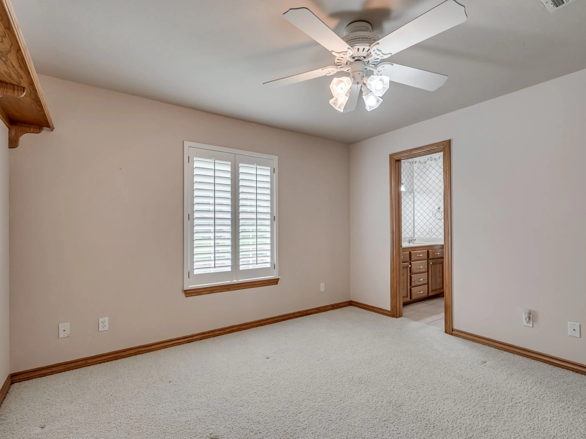 1602 N Davis Ave-25.jpg