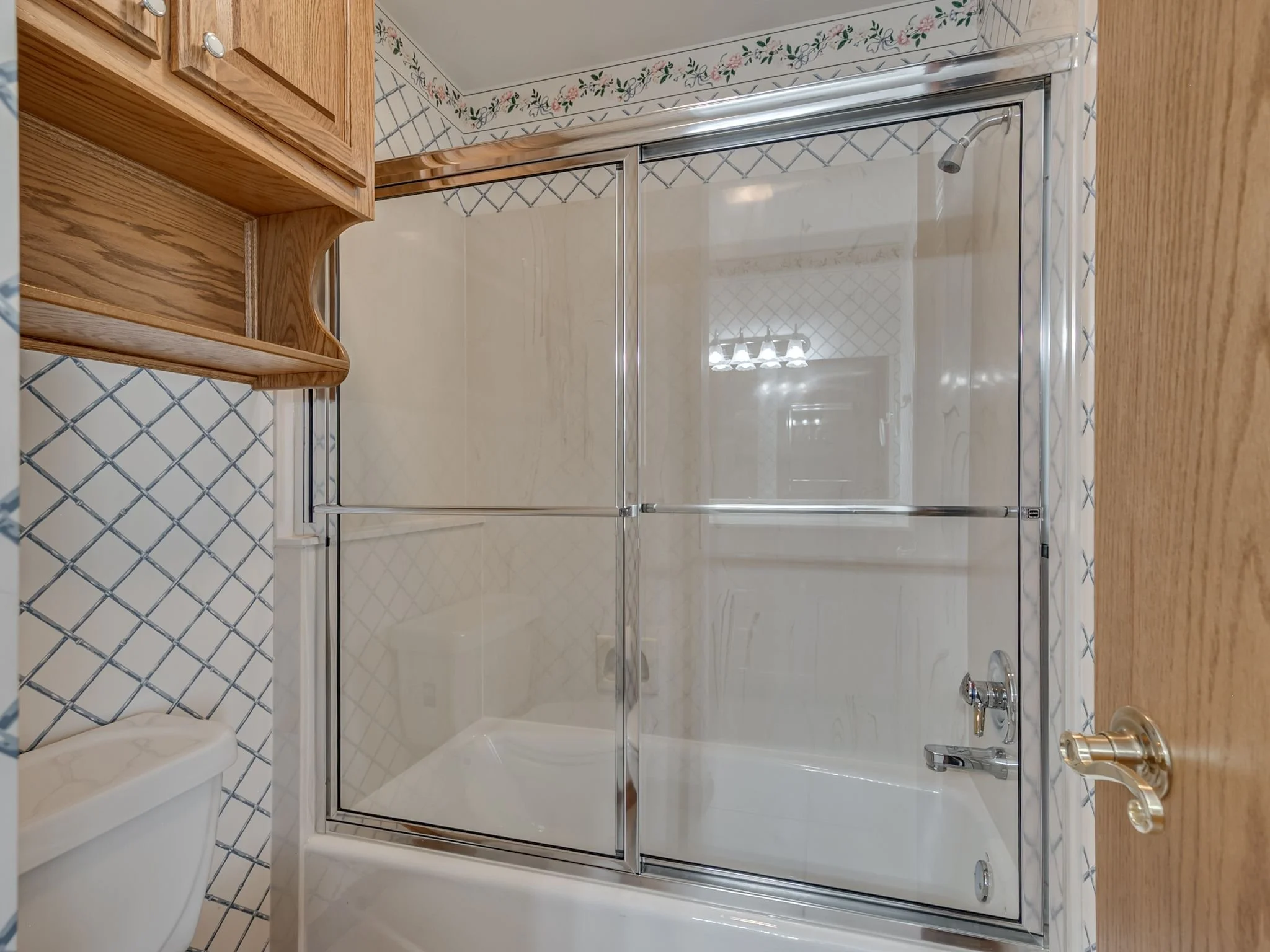 1602 N Davis Ave-28.jpg