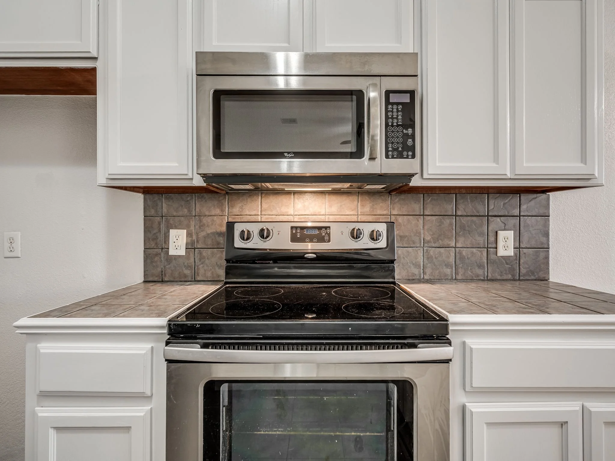 1853 Parkridge Drive-6.jpg