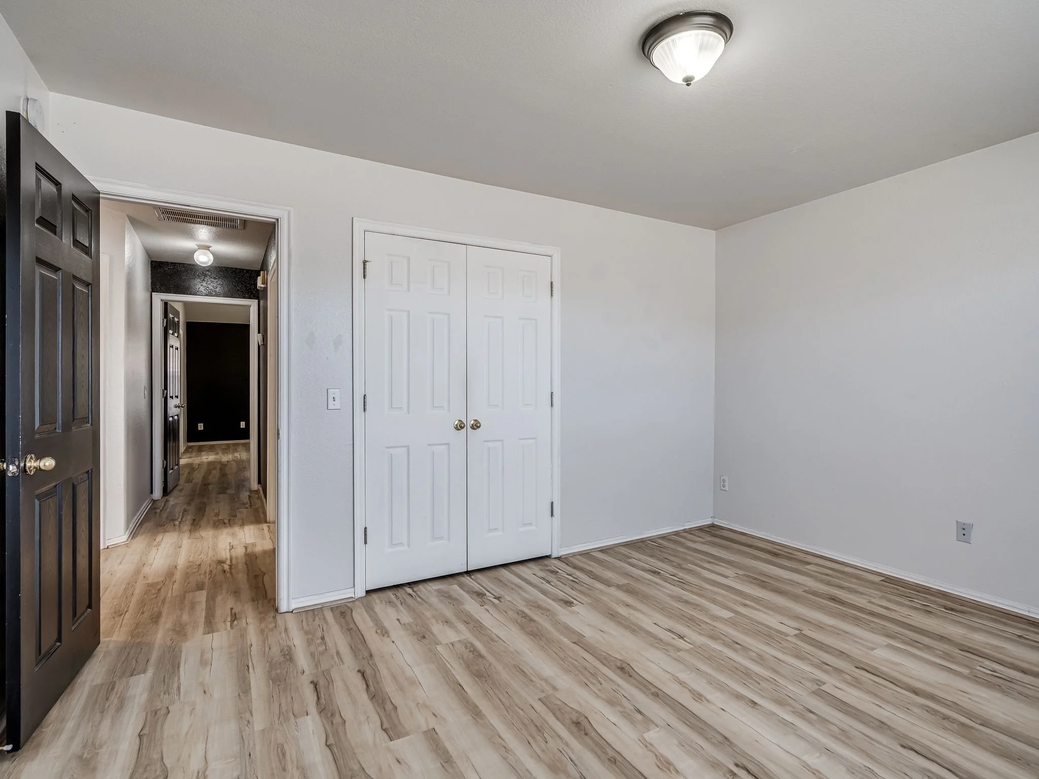 1853 Parkridge Drive-15.jpg