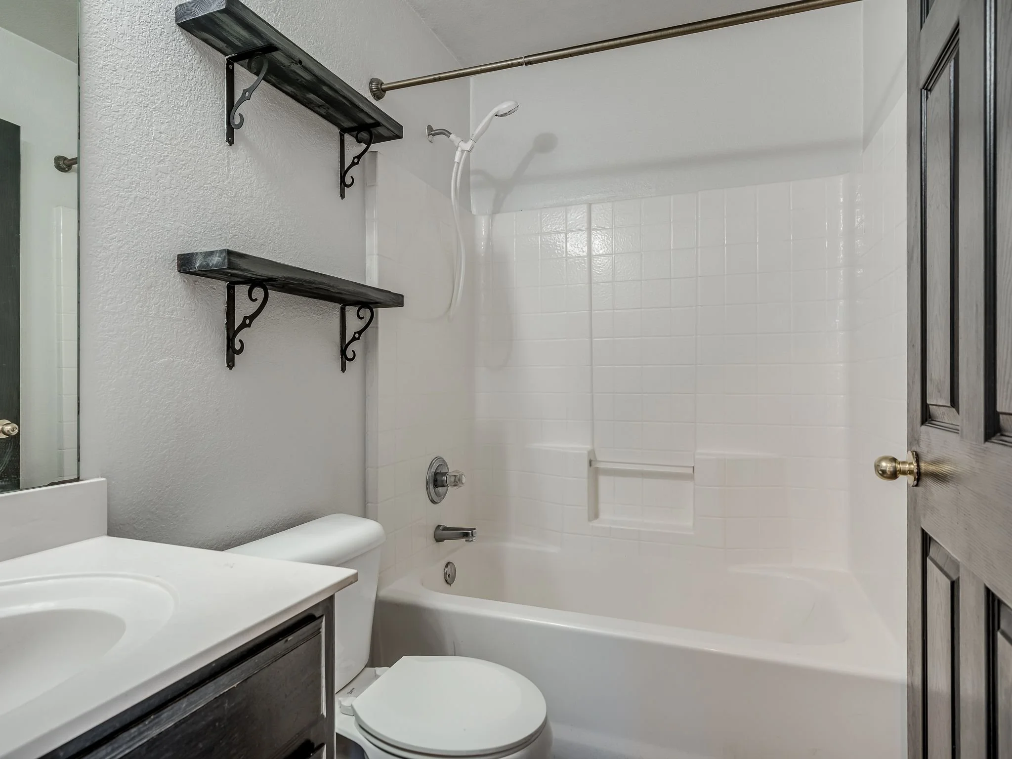 1853 Parkridge Drive-18.jpg