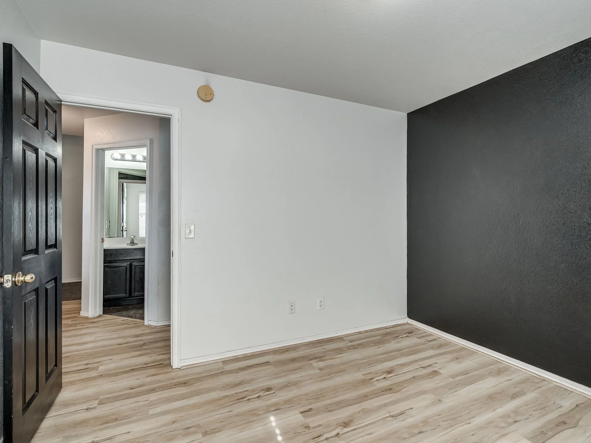 1853 Parkridge Drive-20.jpg