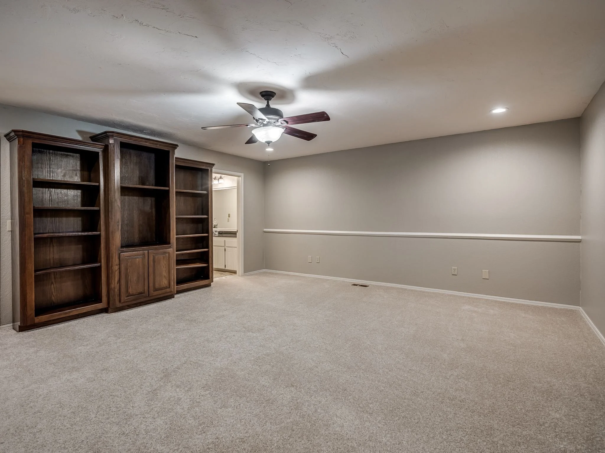 4609 Deer Creek Court-10.jpg