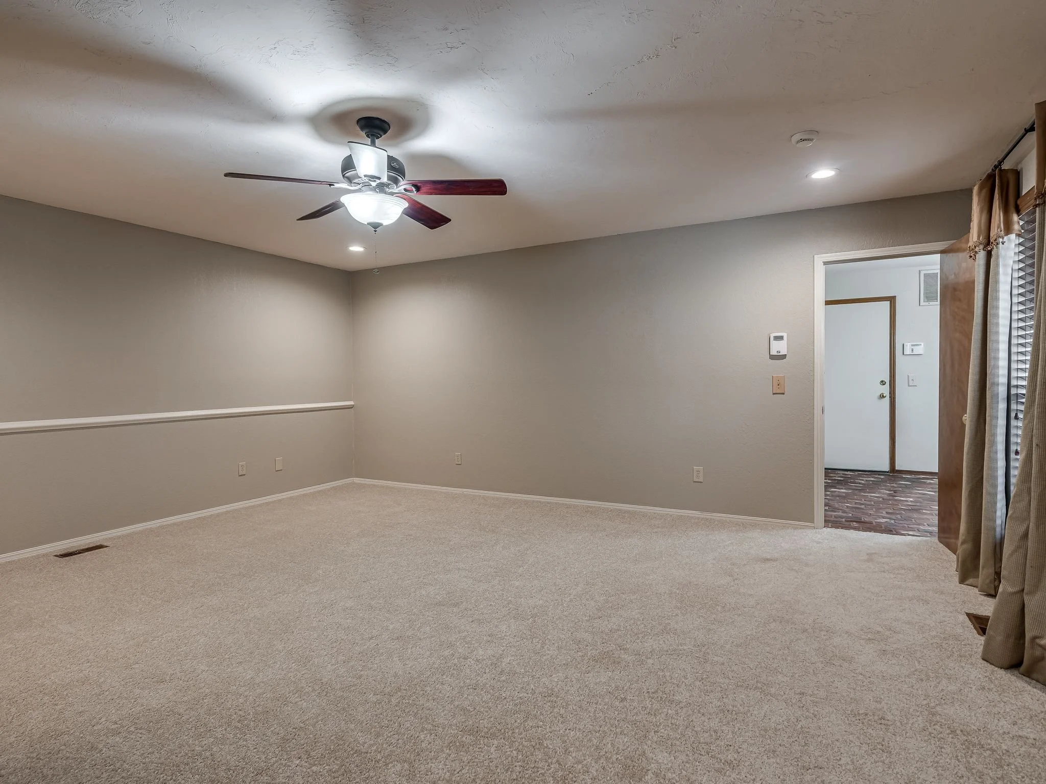 4609 Deer Creek Court-11.jpg