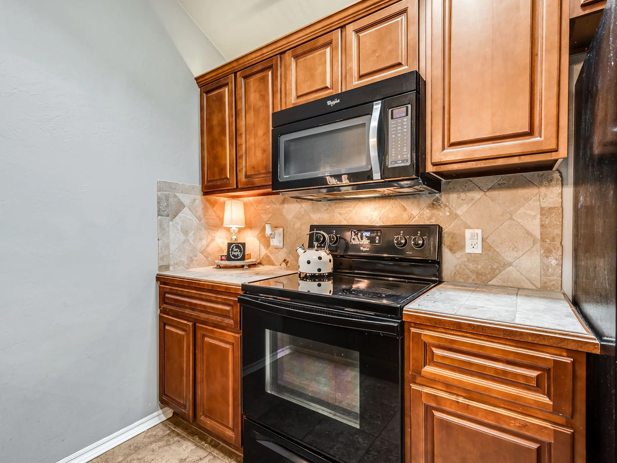 2453 NW 198th St-8.jpg