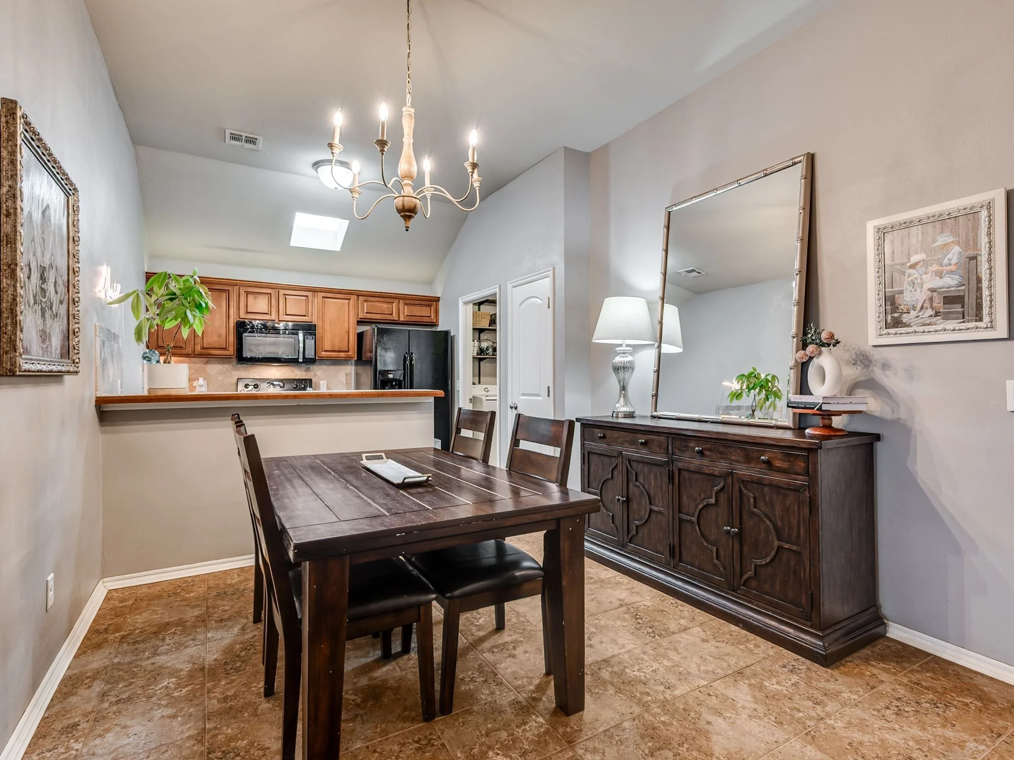 2453 NW 198th St-10.jpg