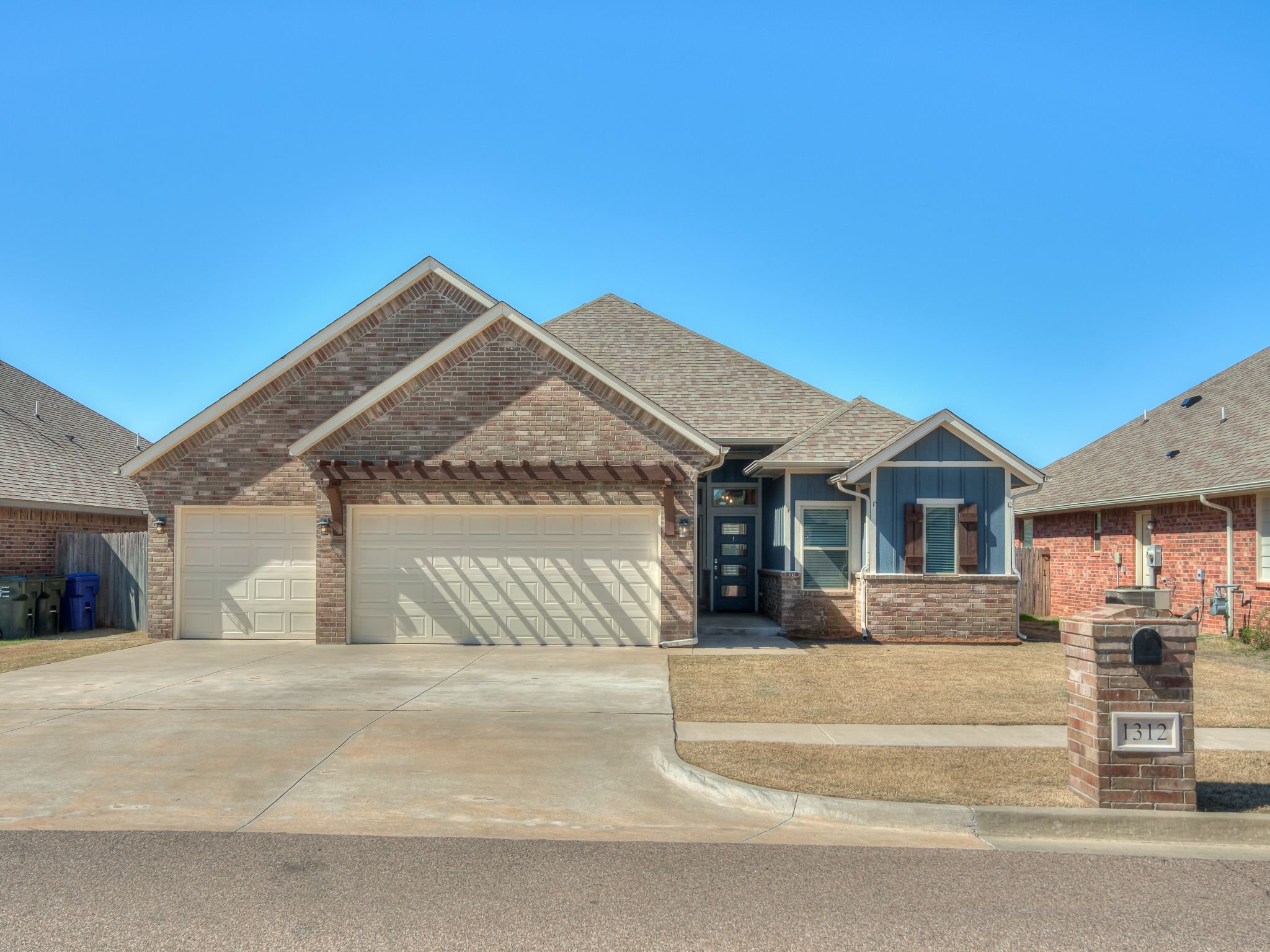 1312 Stone Creek Dr-1.jpg