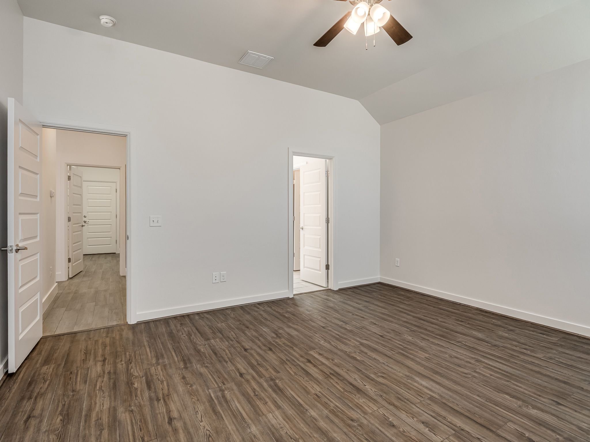 1312 Stone Creek Dr-9.jpg