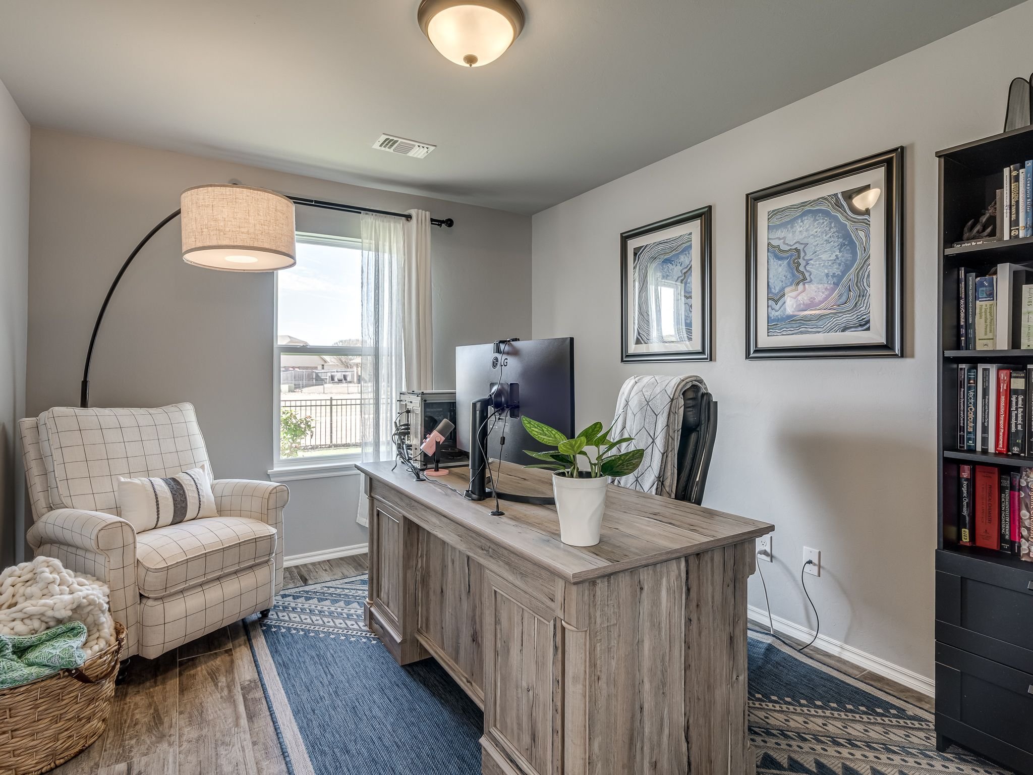 18601 Vivo Dr-12.jpg