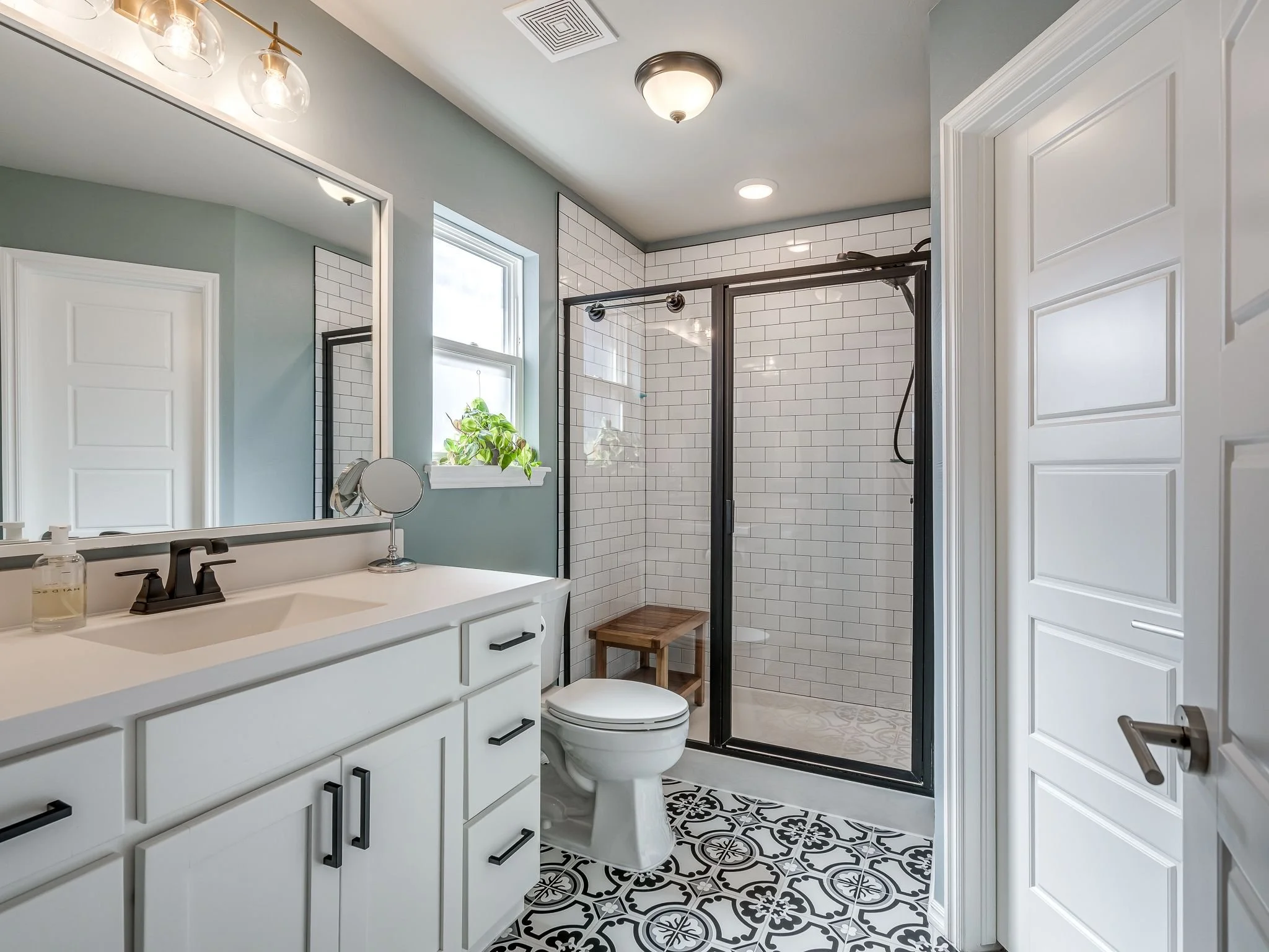 18601 Vivo Dr-15.jpg