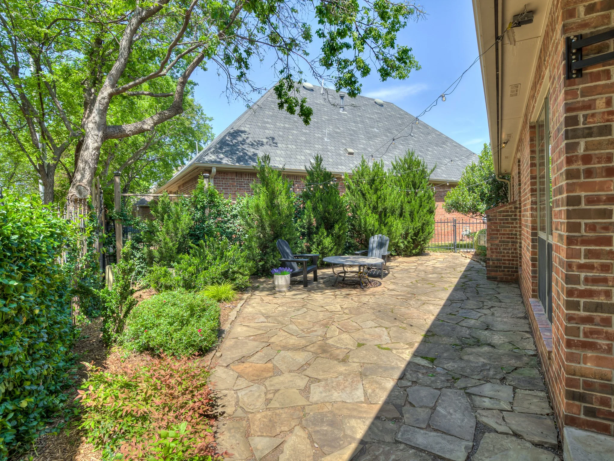 4633 Olde Village Circle-26.jpg